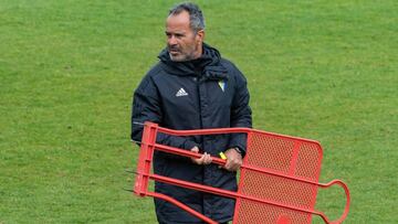 18/04/2018 CADIZ CF ENTRENAMIENTO SEMANAL EL TECNICO ALVARO CERVERA