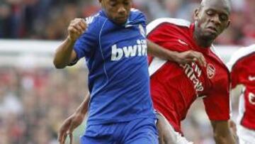 <strong>MANTIENE LAS DUDAS.</strong> Robinho sigue sin aclarar si su futuro está en el Real Madrid o en la Premier.