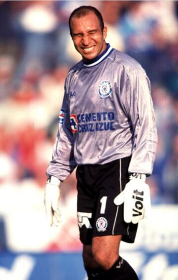 'Conejo' debutó  en el Cruz Azul en 1993