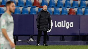 Paco López: "Ha habido otro partido después de la expulsión"