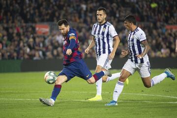 Messi hizo doblete y también anotó el 4-1.