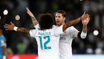 Sergio Ramos abraza a Marcelo. 