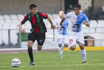 El puesto original del sanfelipeño es lateral volante derecho. Sin embargo, en Palestino, Pablo Guede lo ha hecho actuar por la izquierda y también en una novedosa función de mediocampista de contención.