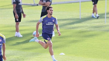 Cardoso, en un ejercicio físico en el entrenamiento del Atlético.