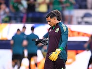 Luis Malagon of Mexico during the Final match between Mexican National Team (Mexico) and Panama as part Final Four of the Concacaf Nations League 2024-2025 at SoFi Stadium on March 23, 2025 in Inglewood, Los Angeles, California, United States.