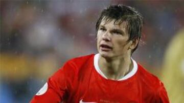 Arshavin, Pavlyuchenko y Pogrebnyak lideran Rusia