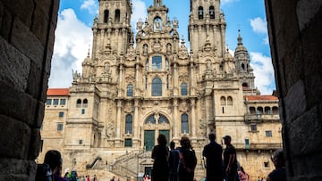 La torre norte de la catedral compostelana mide 75 metros de altura. Durante su construcción (1075-1211) fue el edificio más alto de Europa.
