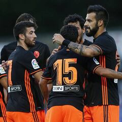 Nando y el Valencia desbordan a Coentrao y Mathieu