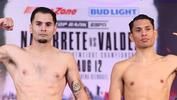 Óscar Valdez y el Vaquero Navarrete durante el pesaje previo a su pelea.