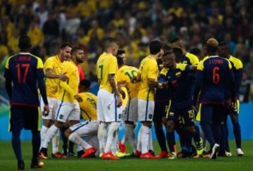 Colombia y Brasil reviven la tensión del Mundial de 2014