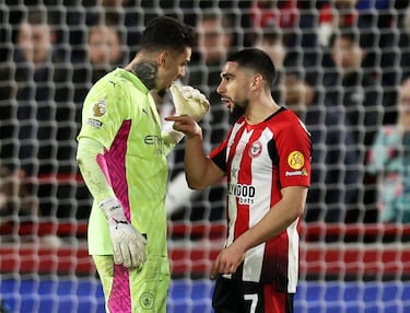 Pep Guardiola ¡®pasa¡¯ de la pol¨¦mica entre Kyle Walker y Neal Maupay