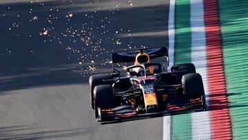 Verstappen durante los Libres 1 del GP de Emilia-Romaña.