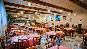 Se gastan más de 400 euros, ponen una mala reseña y el restaurante revela que han hecho un ‘simpa’: “Os estamos esperando”