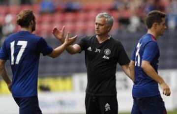 Mourinho gets off to a winning start in Wigan: best photos