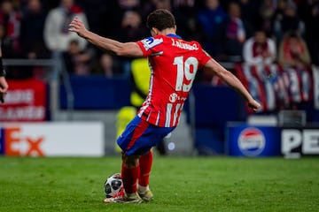 Un doble toque en el lanzamiento de su penalti invalid el gol de Julin Alvarez en la tanda de penaltis entre el Atltico de Madrid y el Real Madrid.