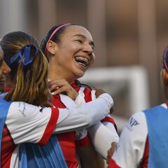 Chivas sufre, pero gana y ahora es líder