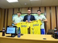 Antoñito Cordero y Jerónimo Dómina fueron presentados como jugadores del Cádiz CF. Foto: Cádiz CF.