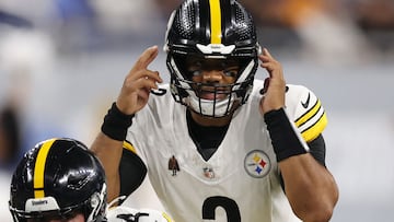 DETROIT, MICHIGAN - AUGUST 24: Russell Wilson #3 of the Pittsburgh Steelers during the first half while playing the Detroit Lions in a preseason game at Ford Field on August 24, 2024 in Detroit, Michigan. Gregory Shamus/Getty Images/AFP (Photo by Gregory Shamus / GETTY IMAGES NORTH AMERICA / Getty Images via AFP)