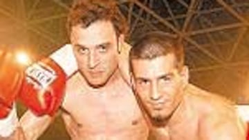 <b>CARA Y CRUZ. </b>Arriba, el actor Daniel Guzmán y Fidel Martín. Abajo, el accidentado título latino entre Martínez y Airapetian.