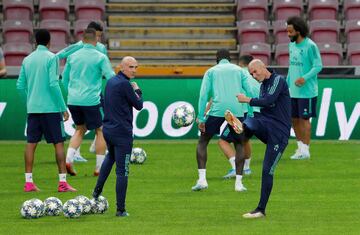 Zinedine Zidane y David Bettoni.