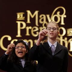 Las niñas del Gordo de Navidad ya dieron el premio en 2015