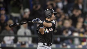 SEATTLE, WA - APRIL 19: Ichiro Suzuki #51 of the Miami Marlins hits a solo home run off of relieft pitcher Evan Marshall #41 of the Seattle Mariners during the ninth inningof a game at Safeco Field on April 19, 2017 in Seattle, Washington. The Marins 10-5. Stephen Brashear/Getty Images/AFP
== FOR NEWSPAPERS, INTERNET, TELCOS & TELEVISION USE ONLY ==