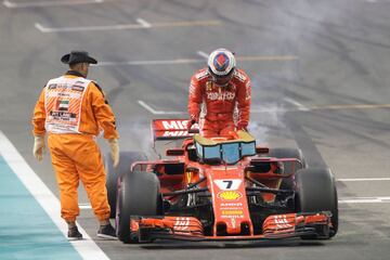 El piloto finlandés corrió su última carrera en Ferrari y se le averió el sistema electrónico del monoplaza. Tuvo que abandonar a mitad de carrera.