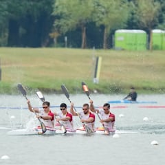 El K4 500 masculino y el C2 500 femenino de España, a la final de los Mundiales