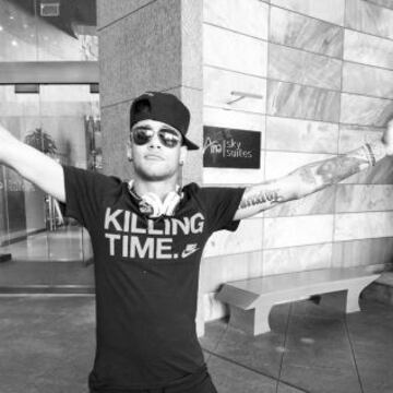 Neymar a la salida de uno de los hoteles de Las Vegas.