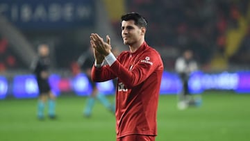 Cuatro ligas, seis debuts y nunca más de dos temporadas seguidas en el mismo club... Este es Álvaro Morata