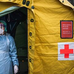 Coronavirus: Sweden's death rate shows danger of 'herd immunity'