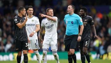 Arsenal derrotó por la mínima 0-1 al Leeds United de Jesse Marsch en un encuentro donde el VAR fue el gran protagonista y Bamford falló un penal.