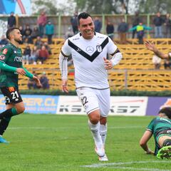 “No se pueden comparar goles de Primera con los de Segunda, yo siempre jugué en Primera”