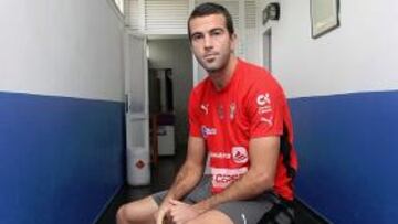 <b>ESPERA EL CENTENARIO. </b>Manolo, si juega hoy, disputará su partido 100 de blanquiazul.