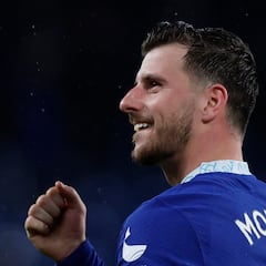 Three clubs scrap it out for Mason Mount