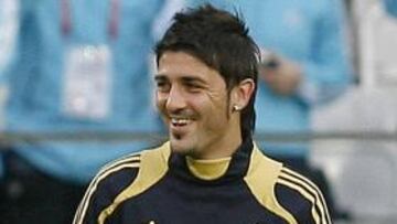 España repite equipo; Ibrahimovic, titular con Suecia