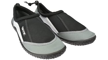 Zapatillas, zapatos y botas antideslizantes para caminar (y trabajar) seguro