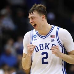 ¿Quién para a Cooper Flagg?