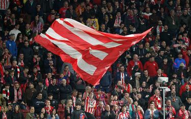 Aficionados del Atlético de Madrid en el Cívitas Metropolitano.