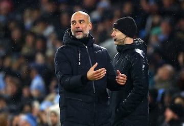 Pep Guardiola, entrenador del Manchester City, durante un partido.