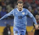 Uruguay convoca a Forlán, Cáceres, Eguren y Fernández para partidos en Asia