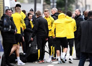 Dortmund's players arrive for a training session at the Parc des Princes stadium in Paris.