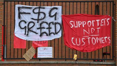 The six English clubs signed up to the European Super League were the first to get cold feet about the project in the face of protests from the fans.