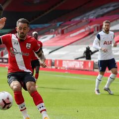 Davinson, presente en goleada del Tottenham al Southampton