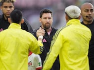 Lejos del foco de Concachampions, el goleador de Rosario dosifica esfuerzos y perfila su camino hacia una nueva cita mundialista con Argentina.