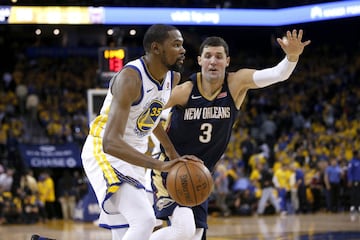 Nikola Mirotic perdi¨® ante KJevin Durant su primer partido desde que se afeit¨® la barba.