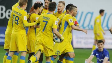 Los jugadores del Rostov celebran un gol.