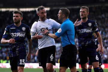 Leeds United del técnico Marcelo Bielsa cayó 4-2 ante los Derby County que son dirigidos por el exfutbolista Frank Lampard