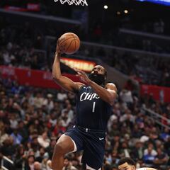 Harden salva a su estilo a los Clippers de otro batacazo