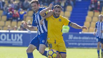 Nono, del Alcorc&oacute;n, durante un partido contra el Lorca.